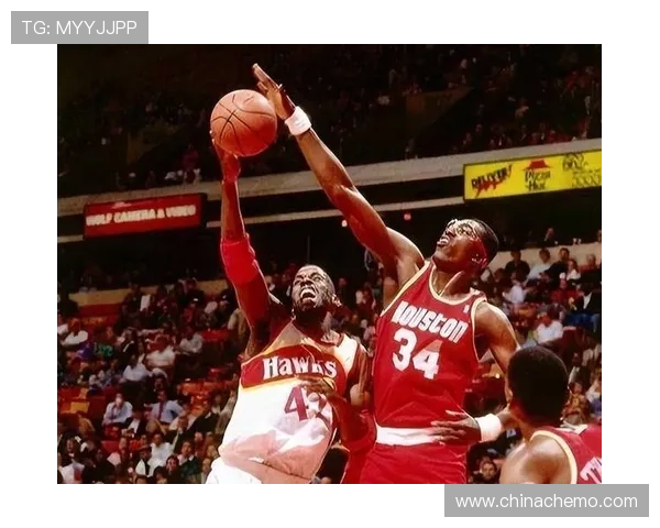 奥拉朱旺盛赞文班亚马未来可期称其或将成为打破自己盖帽纪录的唯一人